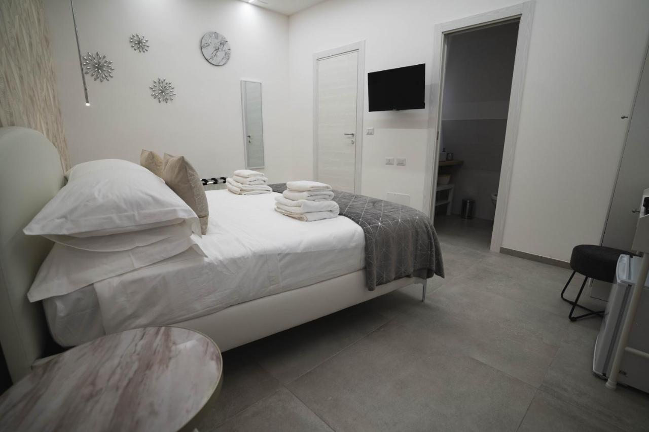 Arco Alto Rooms Bari Eksteriør bilde